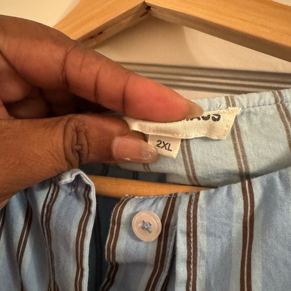 Sonderhaus Elizabeth blue pinstripe blouse - Picture 3 of 7